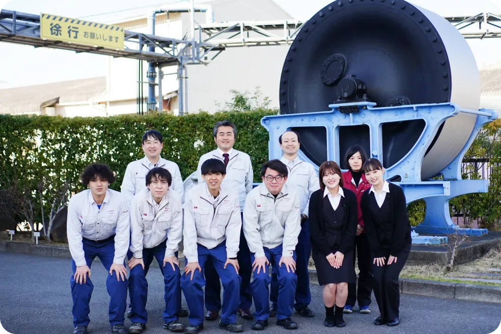 阿波製紙株式会社の社員集合写真