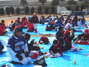 （交流昼食会の様子）