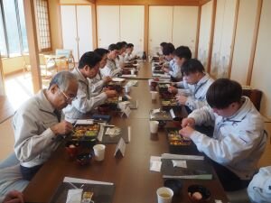 （昼食会の様子）