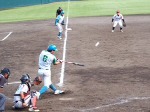 （決勝戦３打数３安打の川成社員［徳島工場］）